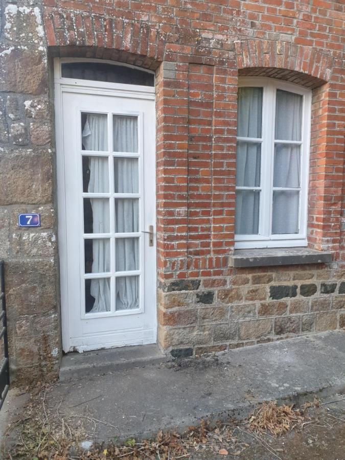 Saint Cyr Du Bailleul - Maison Bagian luar foto